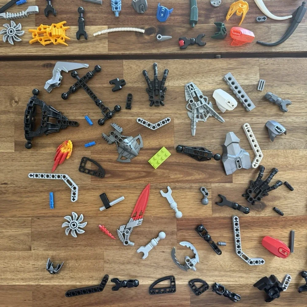 LEGO BIONICLE Hero Factory Bulk Lot of 200+ Parts Pieces 1 LB+ SEE PICTURES!